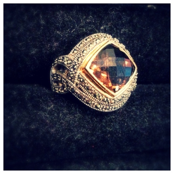 Judith jack sterling silver and marcasite ring