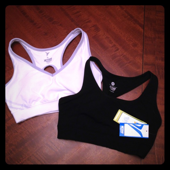 2 Old Navy sports bras