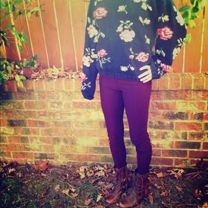 DKNY thick burgundy  leggings