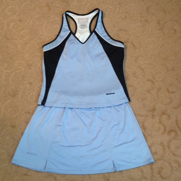 Bolle tennis bundle. 2 skirts 1 top