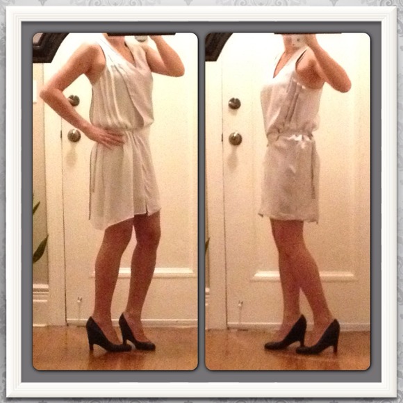 Helmut Lang Dresses & Skirts - Gorgeous Helmut Lang Dress w/gray leather trim