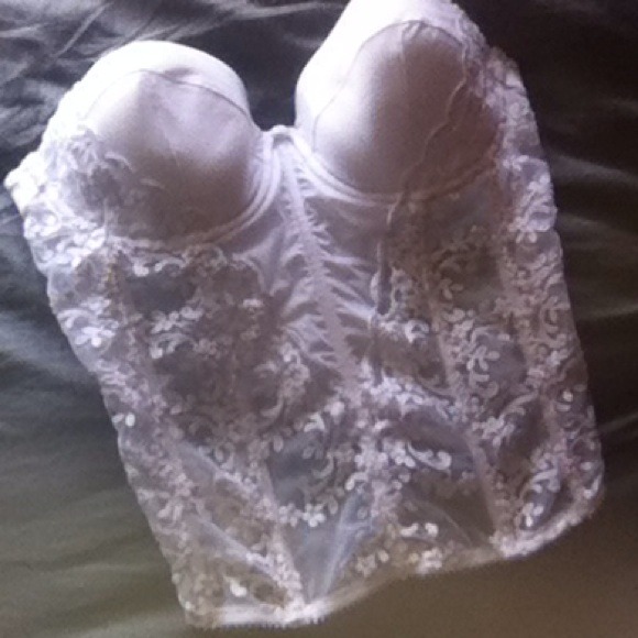 White lace corset
