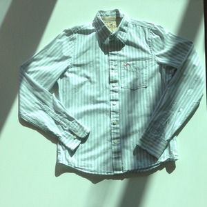 Men's Hollister shirt
