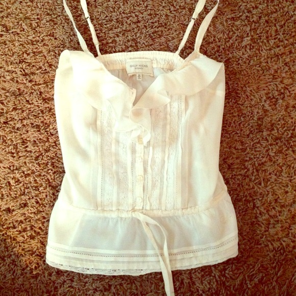 Vintage white tank-top.