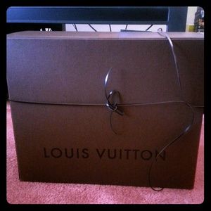 LARGE LV BOX and Shopping bag