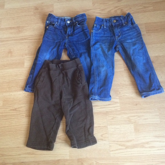 Baby gap boys 3 piece bundle. Jeans are like new.