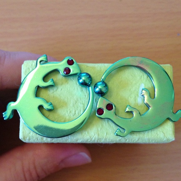 Gecko Lizard earrings for stretched lobes.