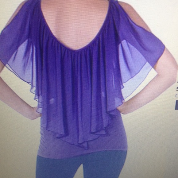 Small Cold Shoulder Flutter Top - Picture 2 of 2