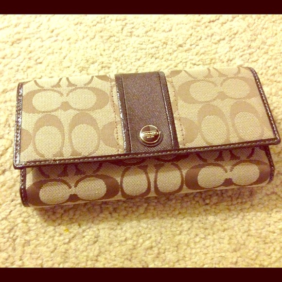 Coach women's wallet