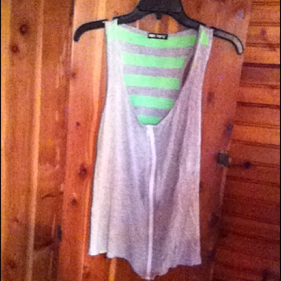 Coverup. - Picture 2 of 2