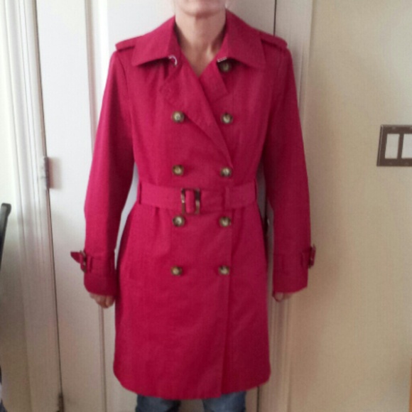 Womens London Fog lined trench coat