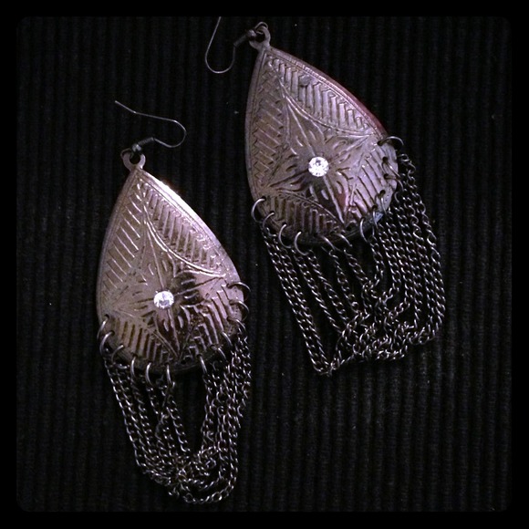 Beautiful grey chain earrings❕