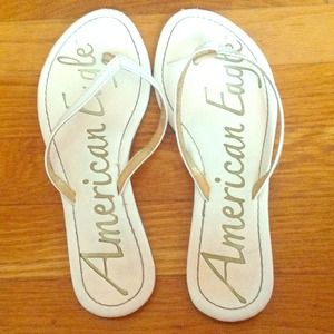 American eagle flip flops