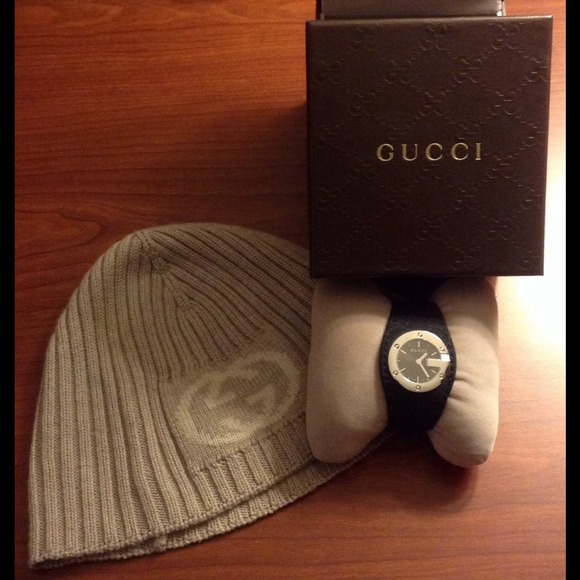 Authentic Gucci Guccissma cloth watch NWT