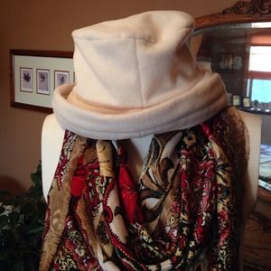 Creme Hat 🎉SOLD🎉