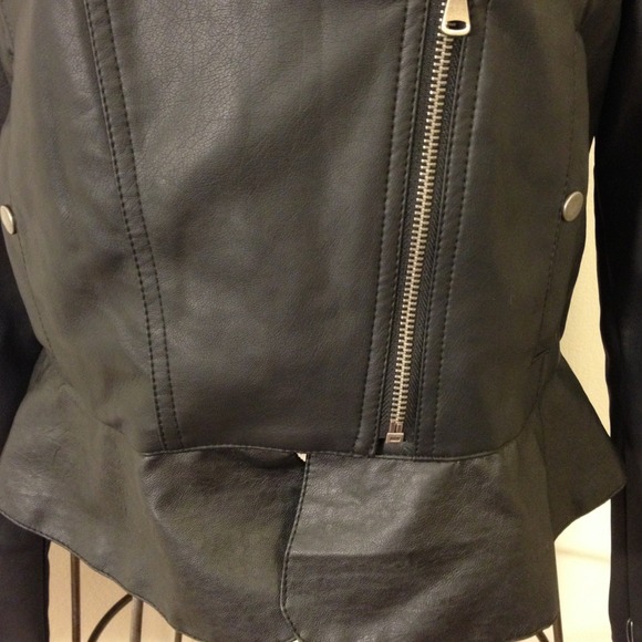 🚫Sold In Bundle🚫 - Picture 3 of 4