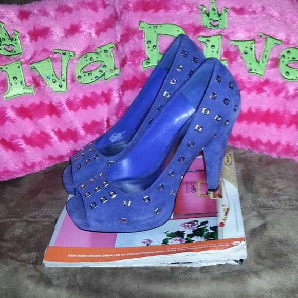 Blue and silver pumps - Picture 2 of 2