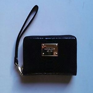 NWT Michael Kors IPhone/Galaxy 3 Phone Wallet