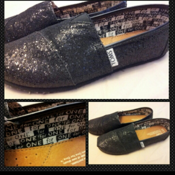 🚫SOLD IN BUNDLE!🚫glitter TOMS Girls