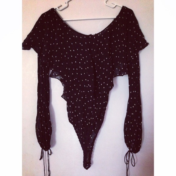 Donna Karen Off the Shoulder Bodysuit!