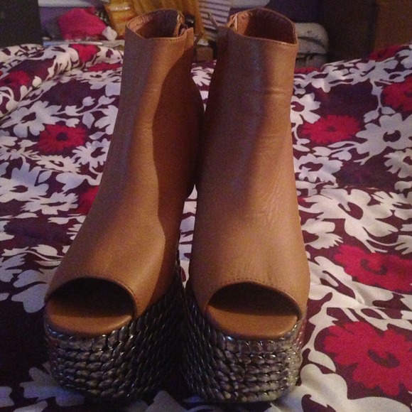 💢💢 HEEL-LESS BOOTIE💢💢 NEVER WORN 😍 - Picture 2 of 3