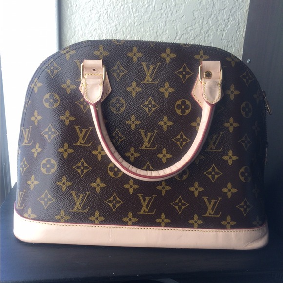 Hand bag