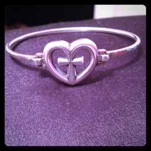 🚫Sold in bundle! James Avery EternalLove bracelet