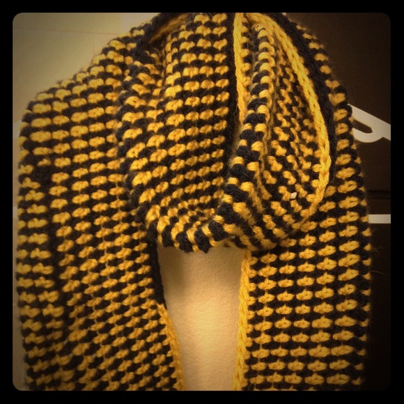Chunky handmade yellow and navy infinity scarf