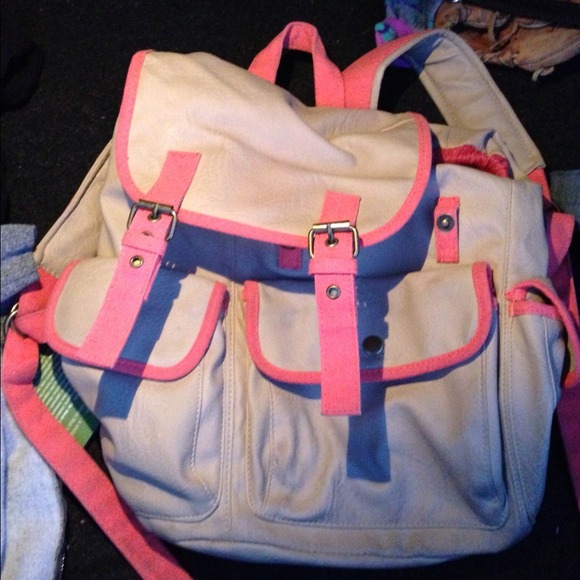 10$ off!! Tan and pink back pack