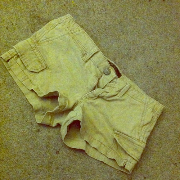Shorts - Picture 1 of 2