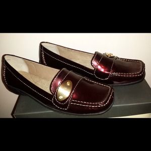 Liz Claiborne Burgandy Loafers NWOT