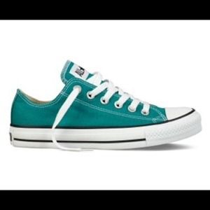 Converse in the color Parasailing