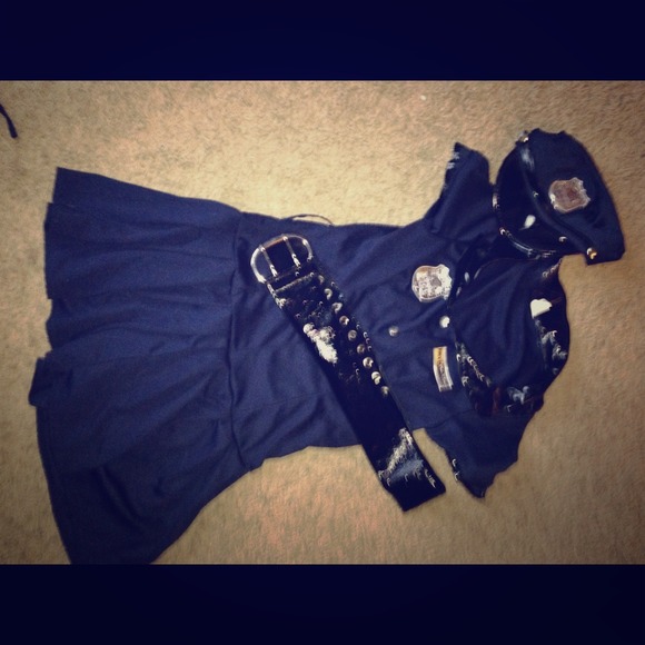 Cop outfit size M like new