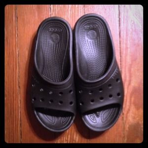 Duet Scutes crocs