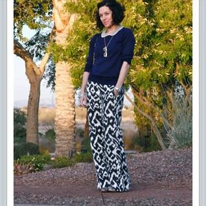 Ann Taylor LOFT Ikat Navy Blue and White Pant