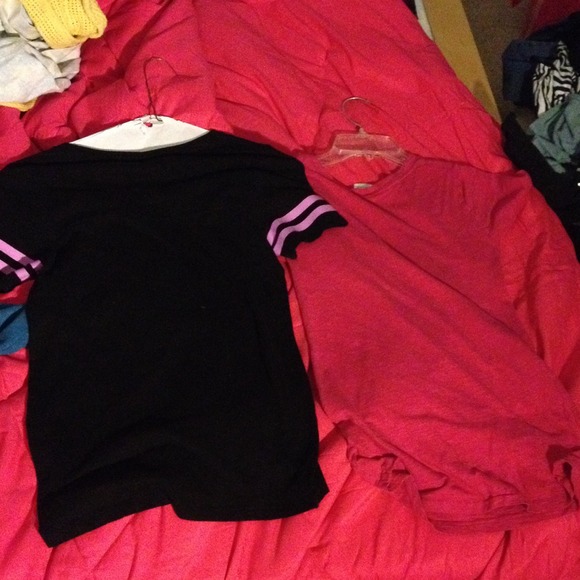 Victoria Secret Pink T Shirts! - Picture 4 of 4