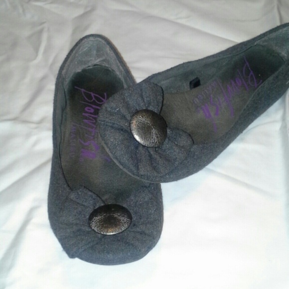 Blowfish grey bow flats