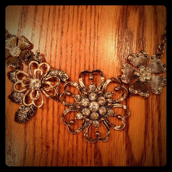 Antique style floral statement necklace