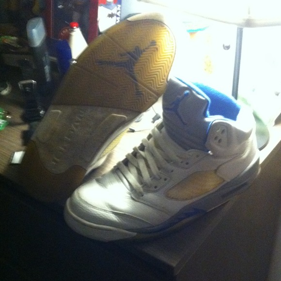 Authentic Jordan Stealth 5s