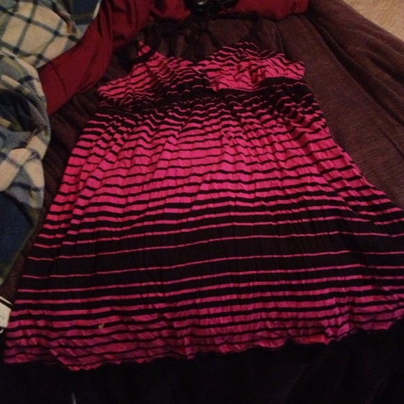 Reversible black and pink short dress - Picture 1 of 1