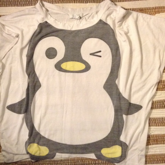 Flowy Penguin Tee - Picture 2 of 2