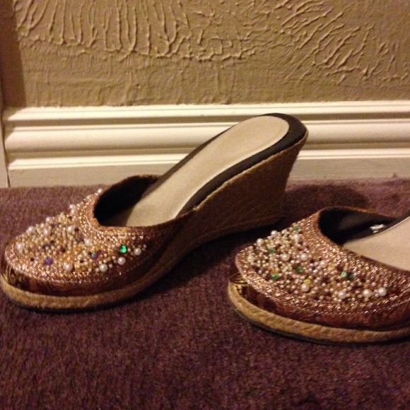 Wedges - Picture 2 of 4