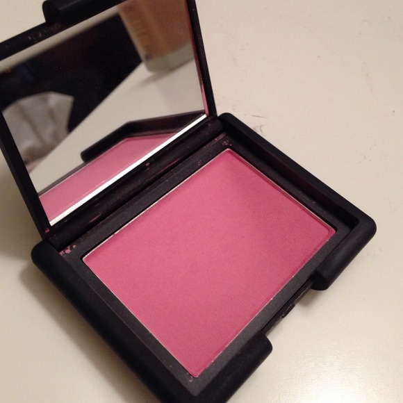 SOLD!! NARS Mata Hari blush