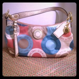 COACH Mini HANDBAG - 100% Authentic