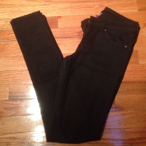 🚨SOLD🚨Black skinny pant