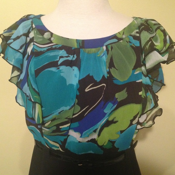 🚫SOLD🚫Floral/Black Dress - Picture 3 of 4