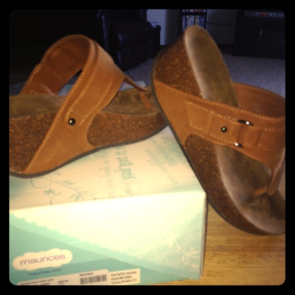 ✂️Price Cut✂️ Camel Colored Sandals