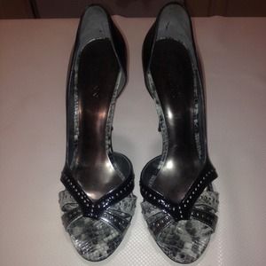 Guess Black/silver heels