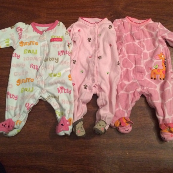 5 NEWBORN BABY GIRL SLEEPERS