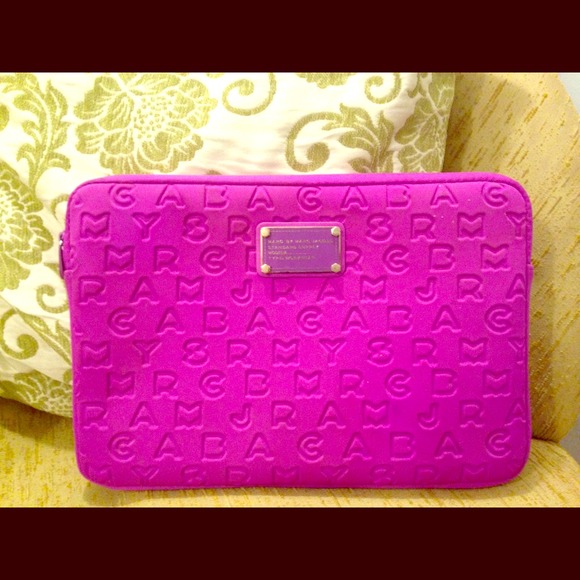 ⬇️️REDUCED PRICE! MARC by MARC JACOBS case